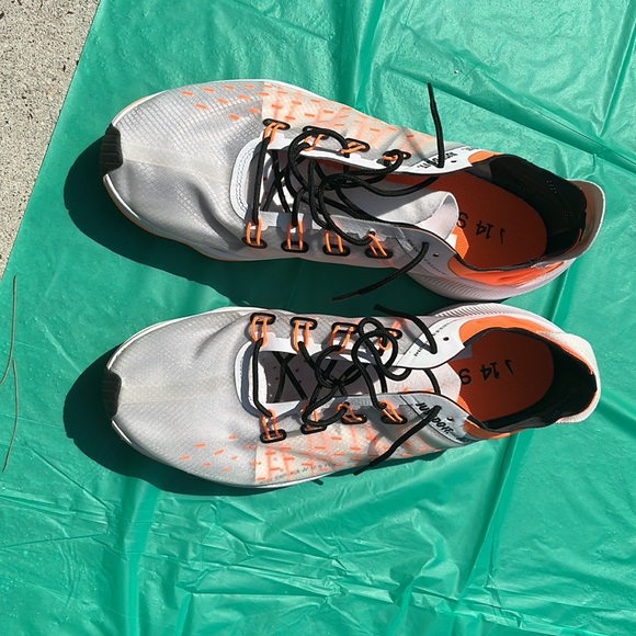 Men's Nike shoes - Picture 2 of 3